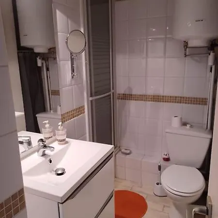 Centre-ville A 2 Pas De La *